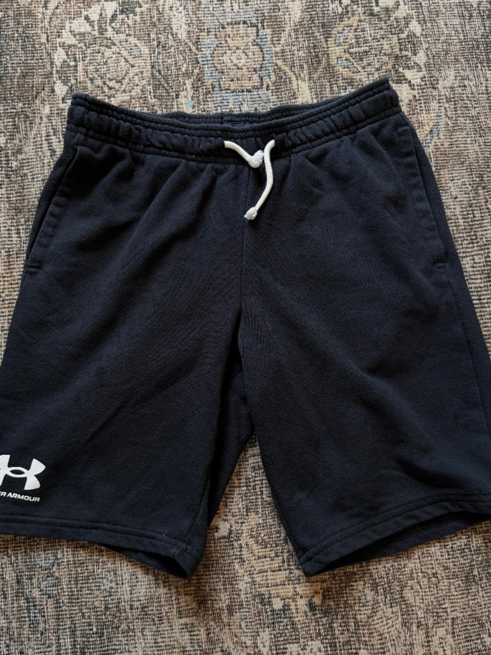 Under Armour Boys Black Cotton Jersey Shorts • size youth large